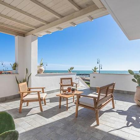 شقة Casa Mira Luxury Sea House Fco Airport فيوميتشينو المظهر الخارجي الصورة