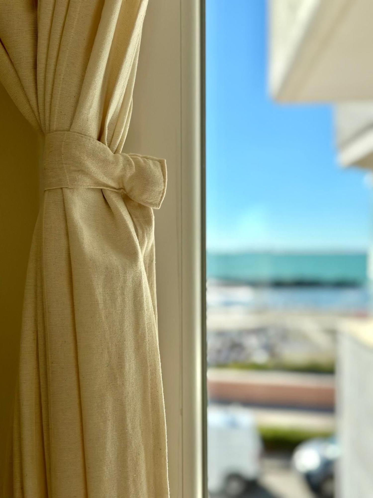 شقة Casa Mira Luxury Sea House Fco Airport فيوميتشينو المظهر الخارجي الصورة